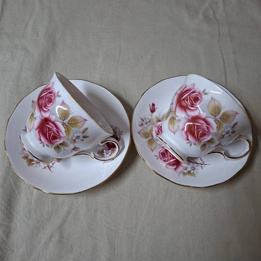 Queen Anne Duo Tea Cups rose - Pink roses design Pat No 8619 - Replacement porcelain