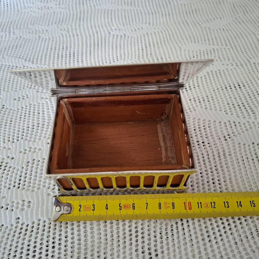Table Cigarette Box - EPNS silver plate wooden lining.