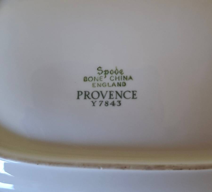 Spode dish - Provence design  Green and White  23 cms x 4 cms deep