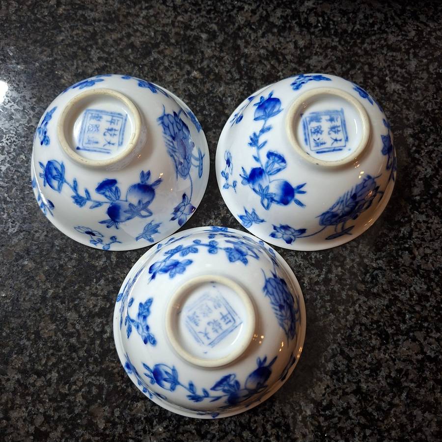 3 Oriental tea bowls - blue and white floral design