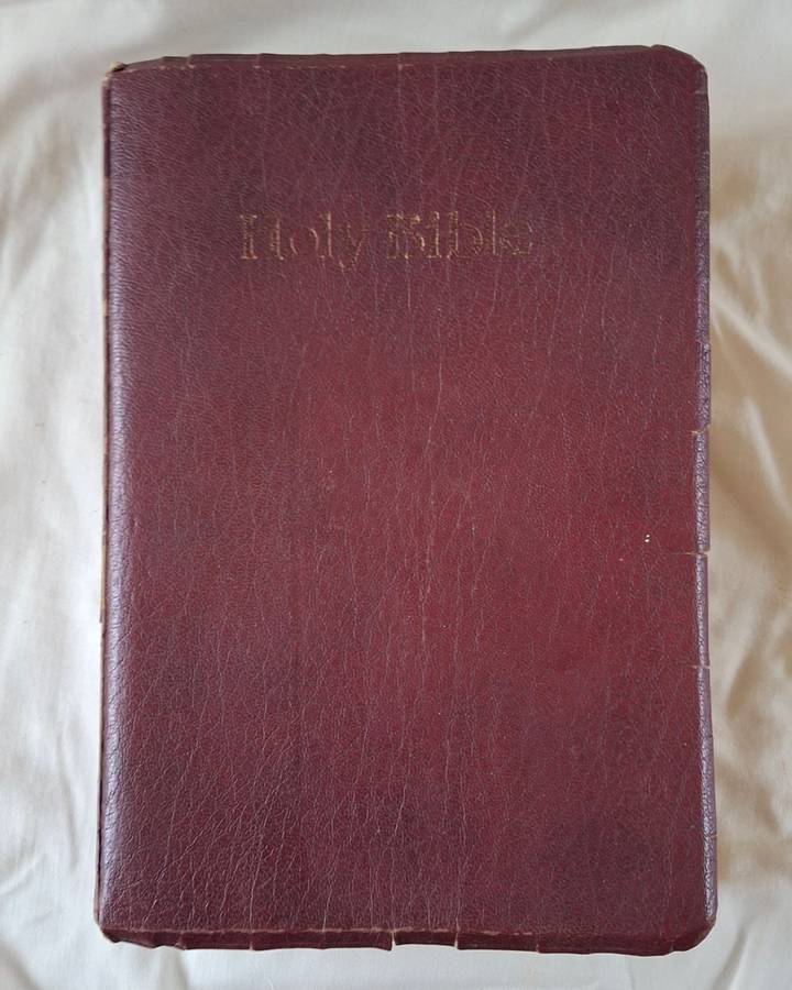 Holy Bible New King James Version - Large Print