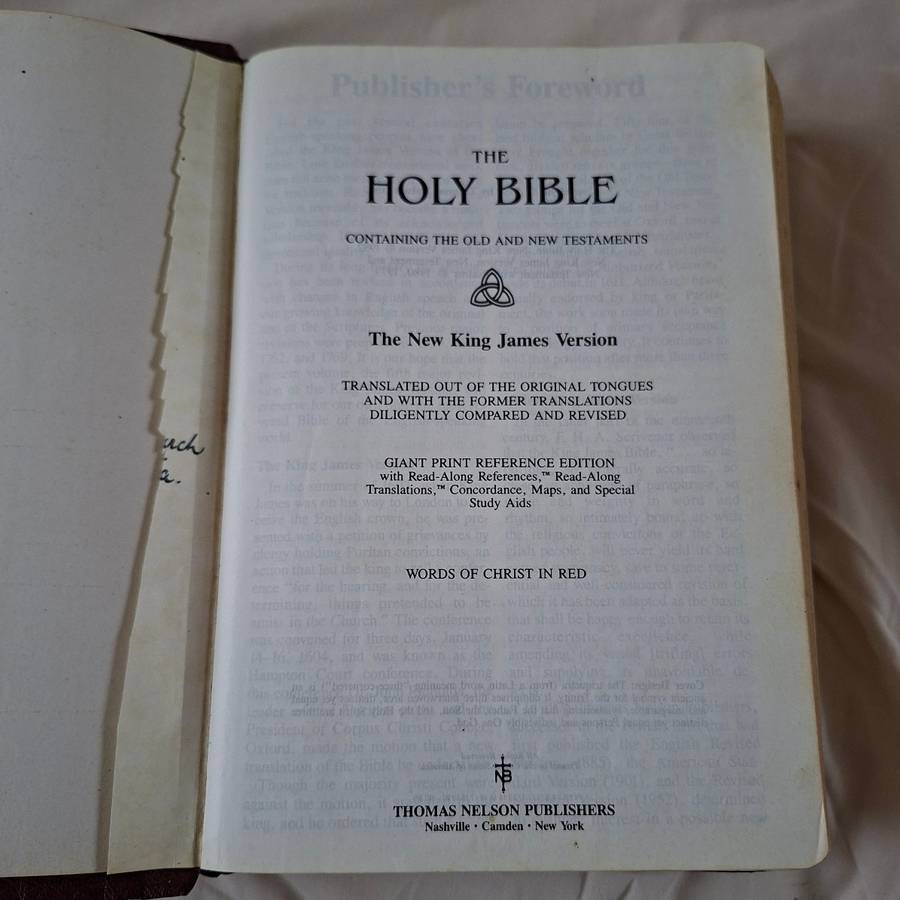 Holy Bible New King James Version - Large Print