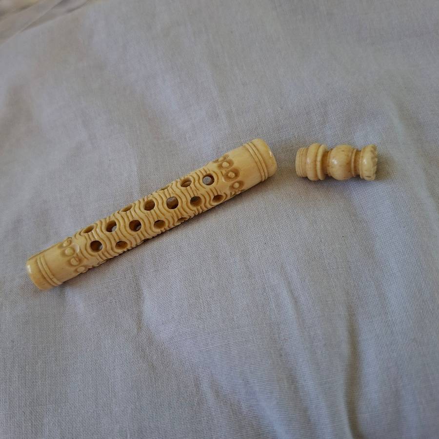 Vintage bone needle case needle holder
