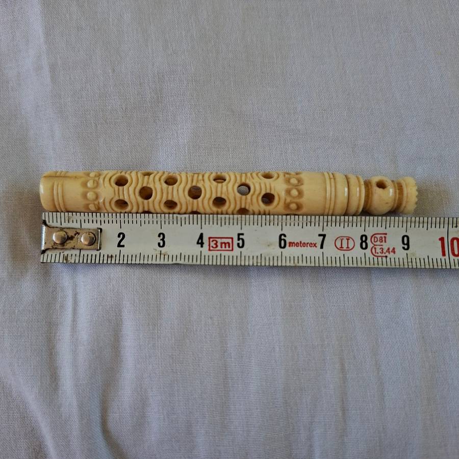Vintage bone needle case needle holder