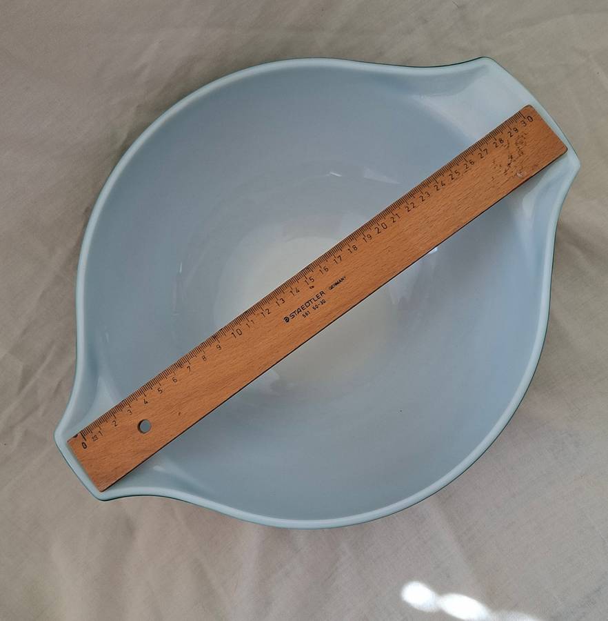 Large Fire King Anchor Hocking mixing / pouring bowl green shamrock design kitchenalia - 32 cms