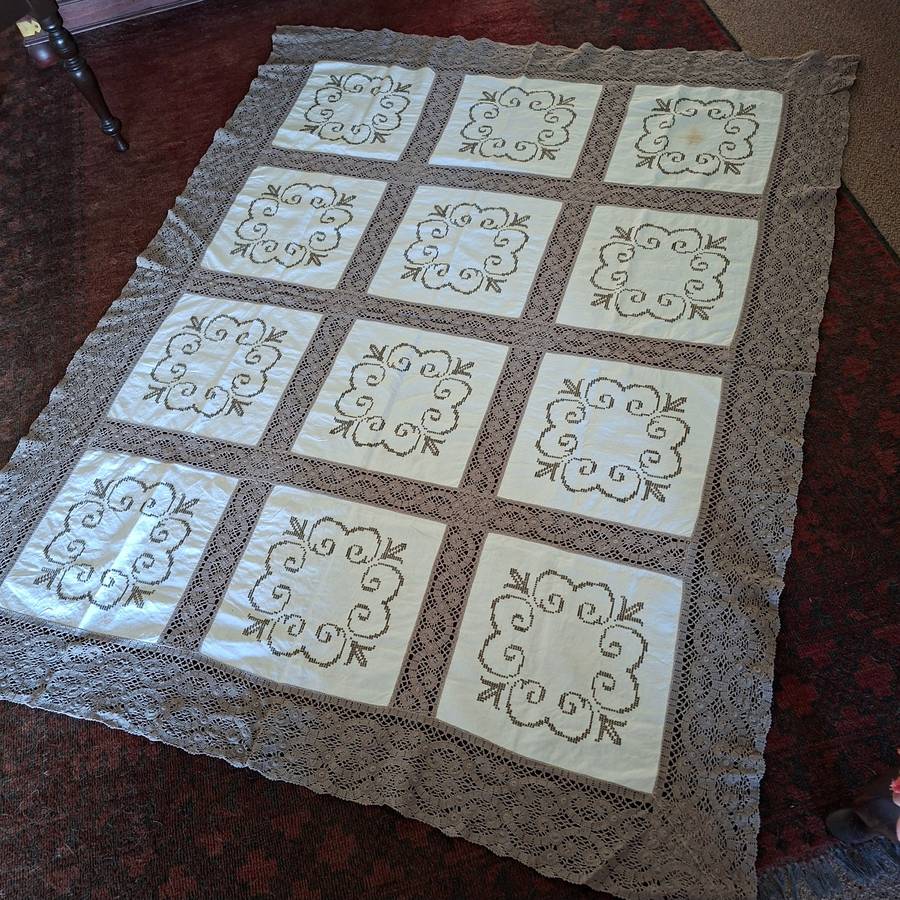 Embroidered linen Lace edged cloth - vintage large table cloth - 1.8 x 1.4