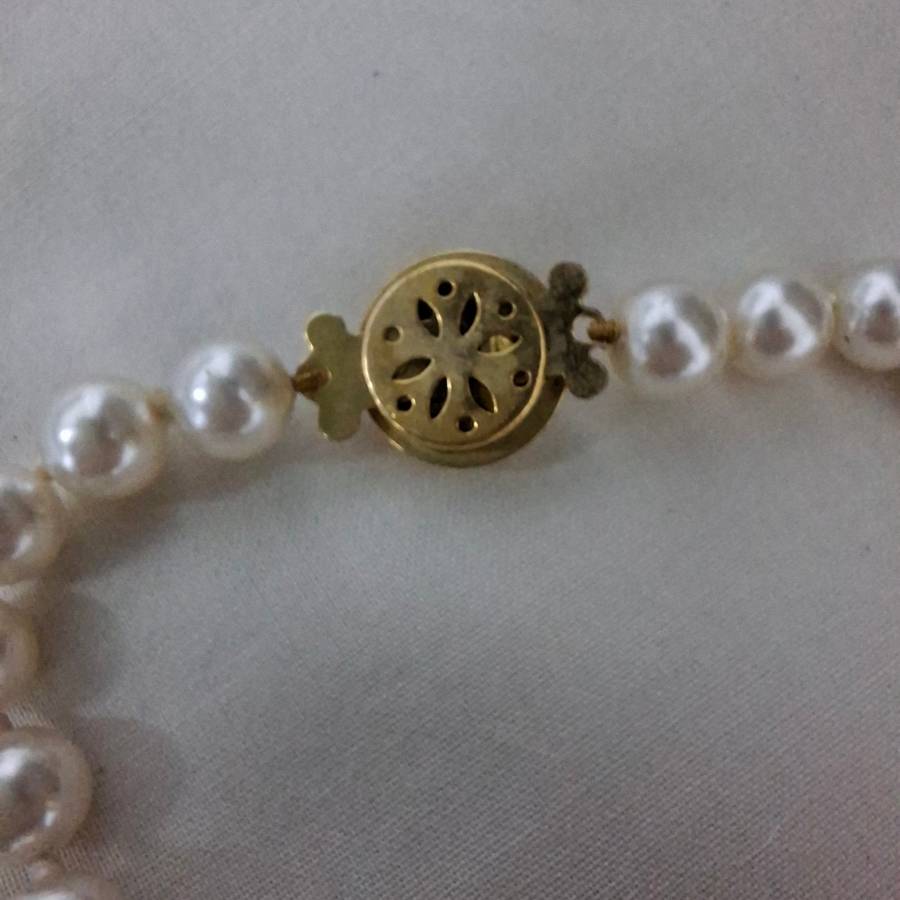 Faux Pearl necklace - knotted vintage.