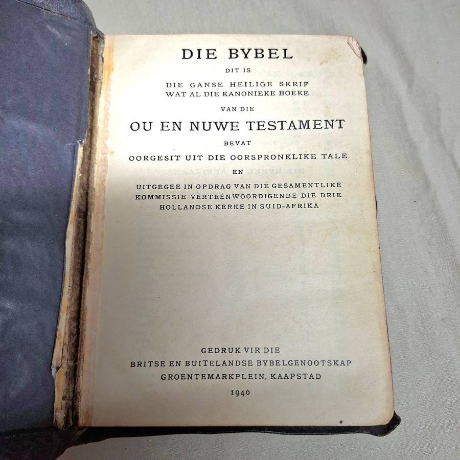 Die Bybel - Ou en Nuwe Testament - leather bound gilt edges