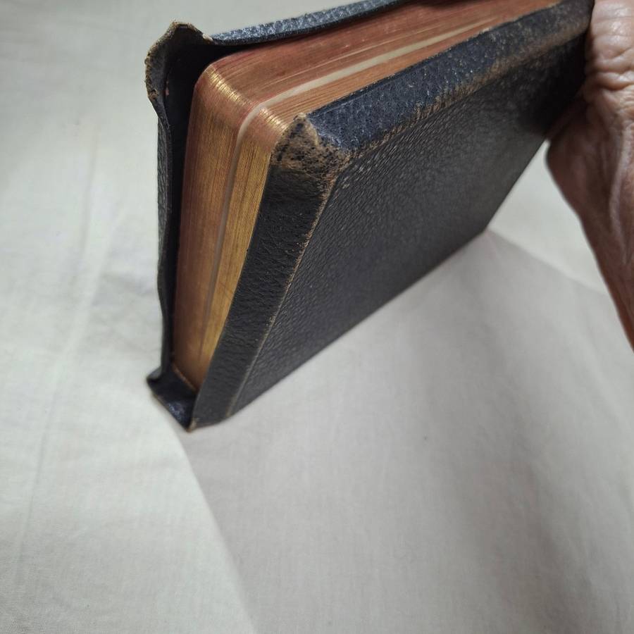 Die Bybel - Ou en Nuwe Testament - leather bound gilt edges