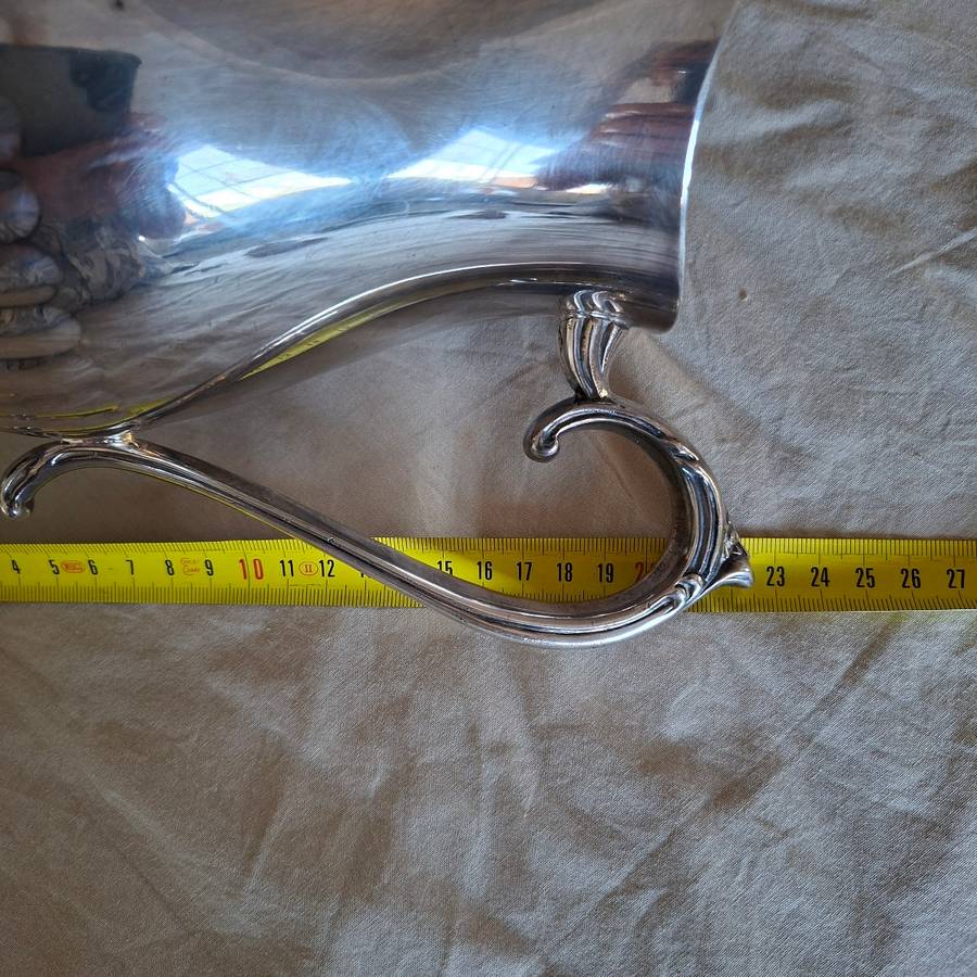 Large silver plate ice water jug - 23 cms tall - 2 lit capacity