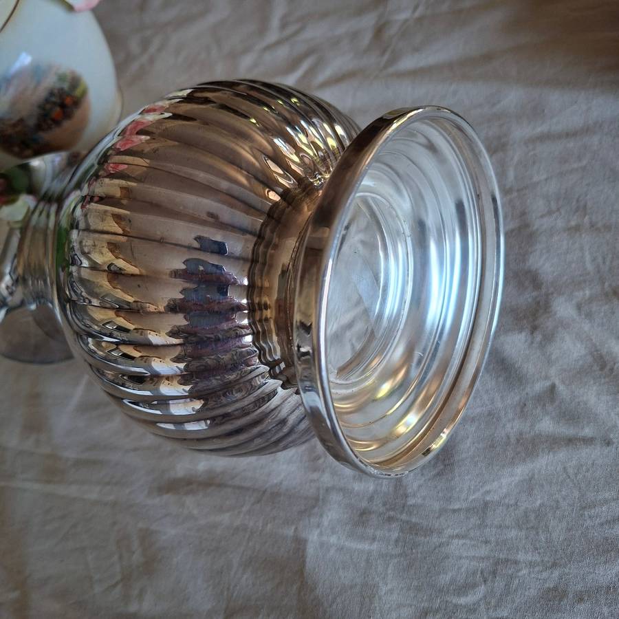 Large silver plate ice water jug - 23 cms tall - 2 lit capacity
