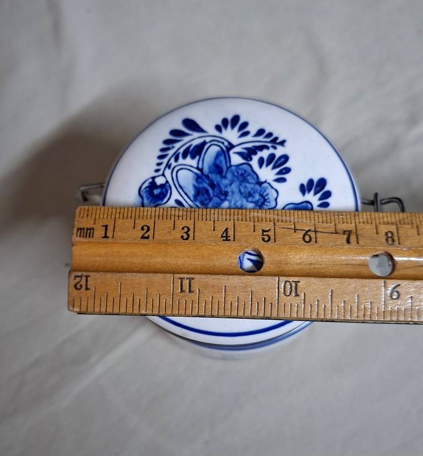Delft Blue canister jar  - T S Holland - clip seal lid