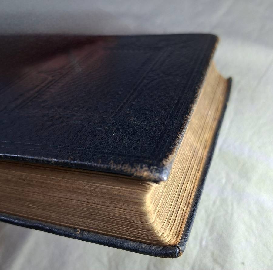 Antique Bible Gaelic Welsh - Y Bibl - leather bound