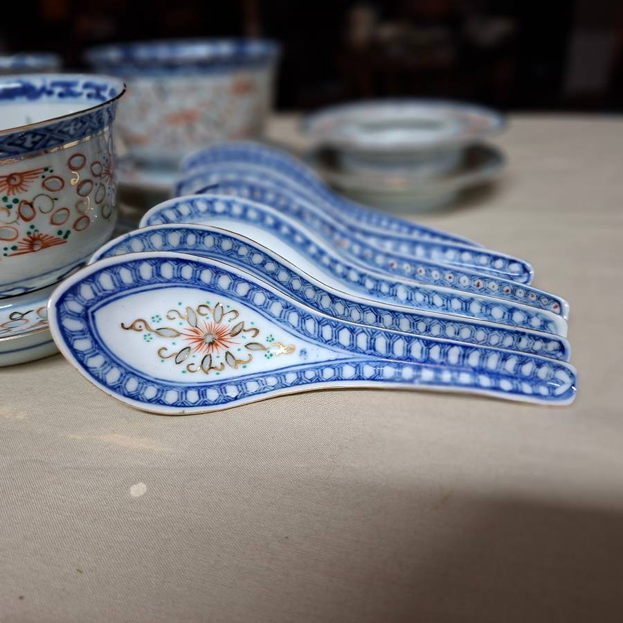 Vintage chinese food bowls stands and spoons