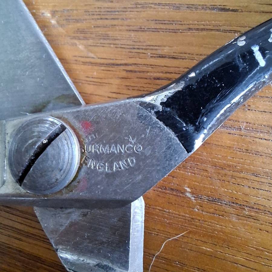 Heavy dressmaking scissors - 2 pairs - vintage