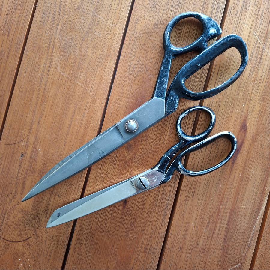 Heavy dressmaking scissors - 2 pairs - vintage