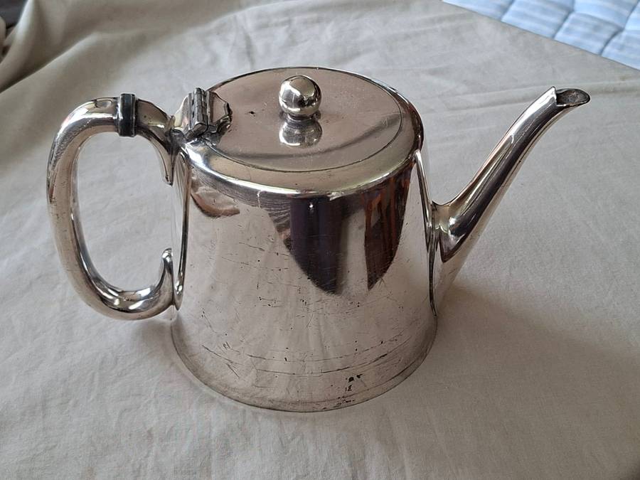 Silver plate tea pot - EPBM Sheffield - Berry &amp; Sons?