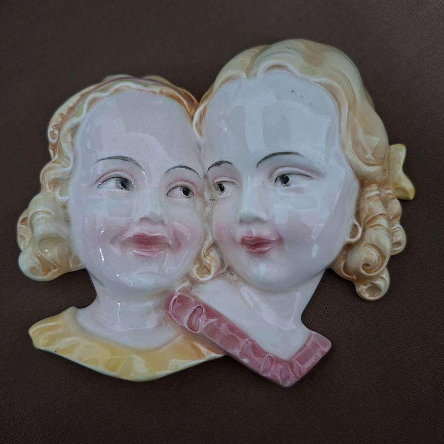 wall plaque - ceramic children - European? porcelain wall plaque