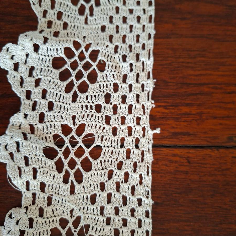 Handmade crochet lace tatting 8.5 cms x 210 approx