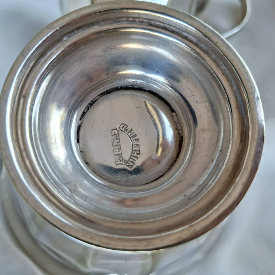 EPNS Silver plate milk jug and sugar basin - Sheffield