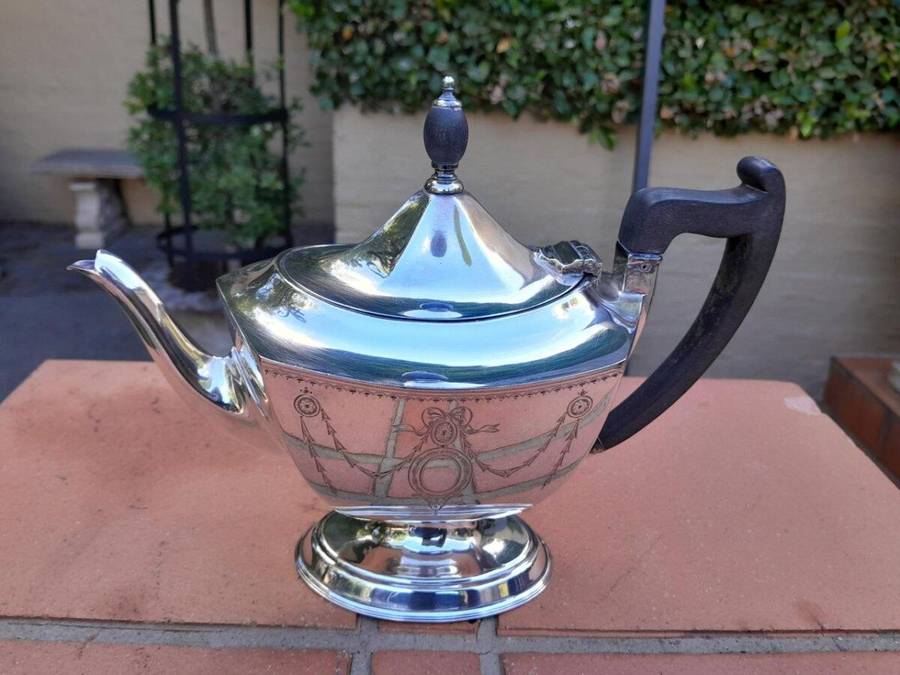 A 20th Century Art-Deco Style 3 Piece Tea / Coffee Set