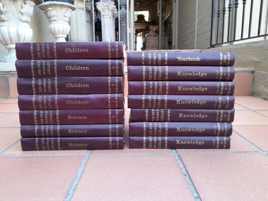 A 20th Century Set Of Fourteen New World Library Books