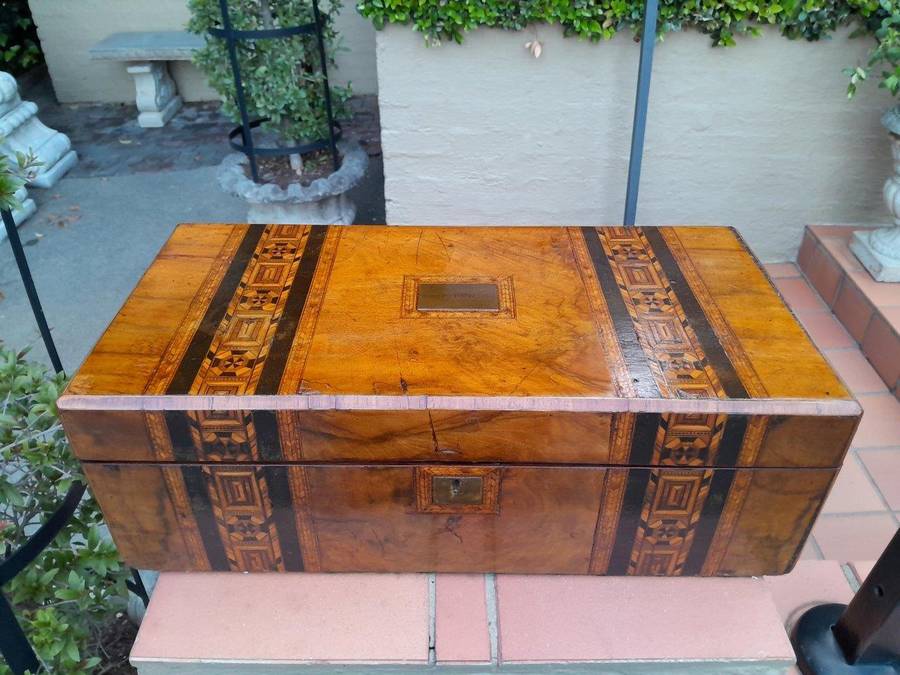 An Antique Victorian Circa 1800s Walnut And Inlaid Writing Box With Leather Interior