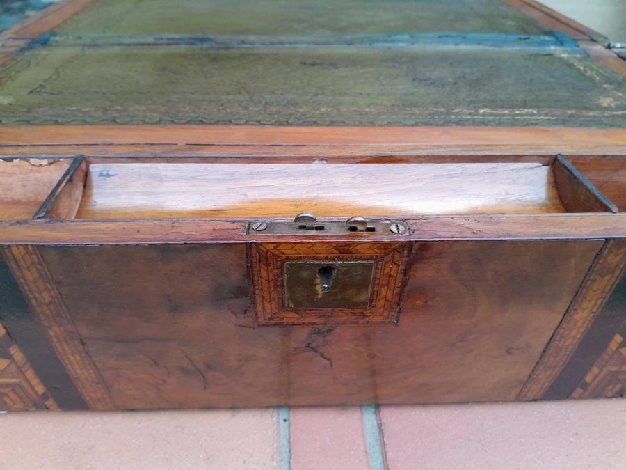 An Antique Victorian Circa 1800s Walnut And Inlaid Writing Box With Leather Interior