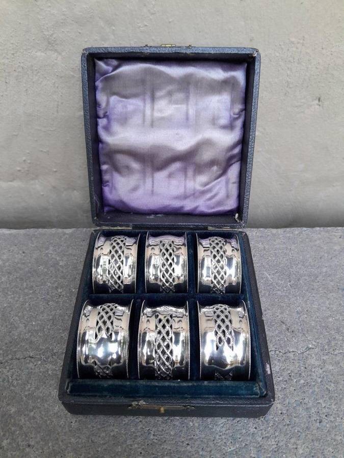 An Antique Circa Early 1900s English Set Of Six Silver Napkin / Serviette Rings In Original Box...