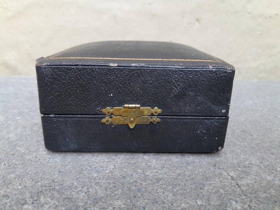 An Antique Circa Early 1900s English Set Of Six Silver Napkin / Serviette Rings In Original Box...