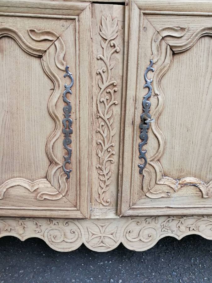 A Provincial Style French Oak Server in a Contemporary Bleached / Natural Wood Finish with Cream ...