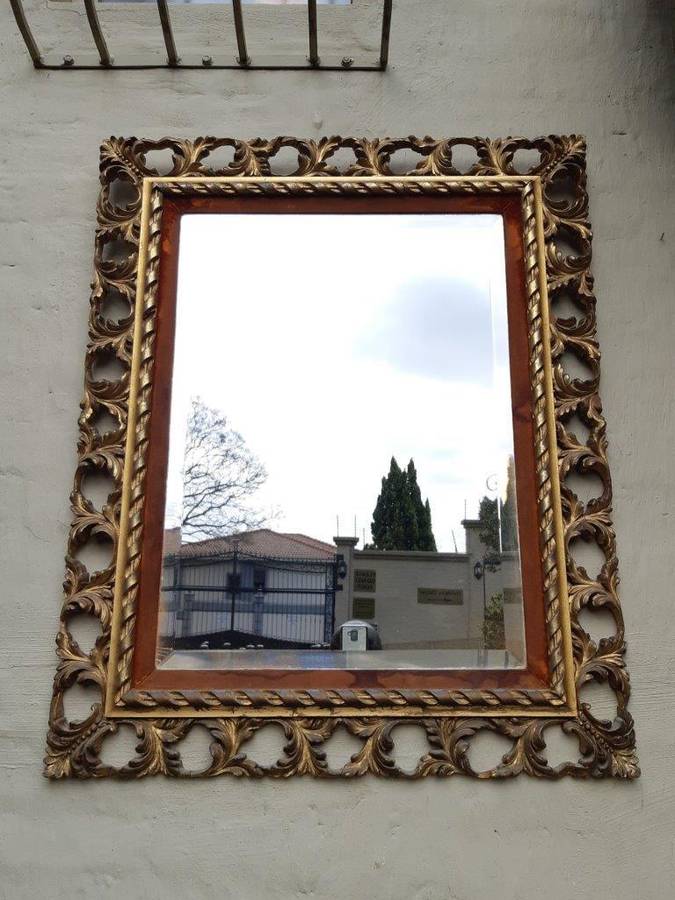 A19th/20th Century  Italian Giltwood Mirror Bevelled Plate