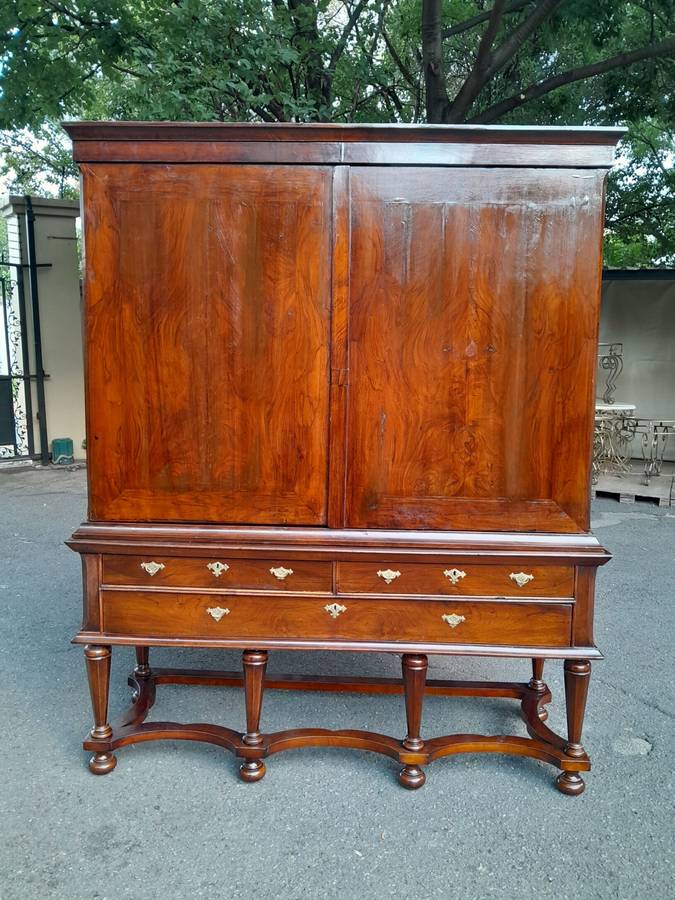 Early 18th Century Dutch Walnut Armoire "Kruisvoet Kabinet" With Original 18th Century Brass Fitt...