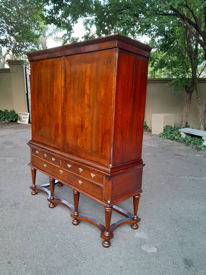 Early 18th Century Dutch Walnut Armoire "Kruisvoet Kabinet" With Original 18th Century Brass Fitt...