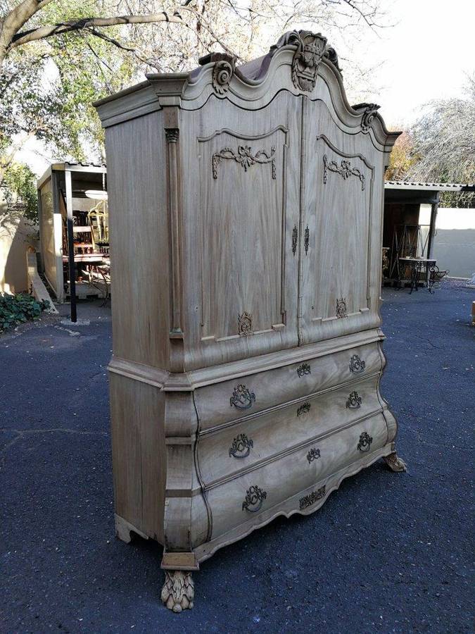 A Large And Rare 18th Century Dutch Walnut Bombe/Cabinet