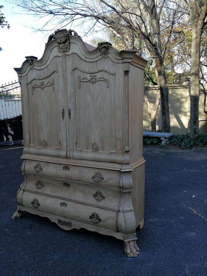 A Large And Rare 18th Century Dutch Walnut Bombe/Cabinet