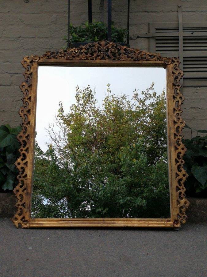 A 20th Century Carve Giltwood Mirror