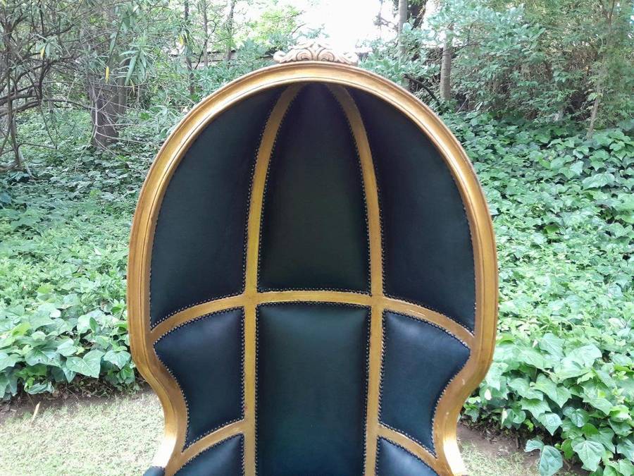 A 20th Century  Pair of Hand Gilded and Carved Wooden Dome Chairs