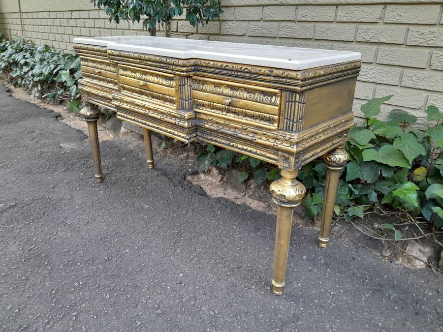 A French Style Carved And Hand Gilded Desk / Console Table / Entrance / Drinks Table With Marble Top