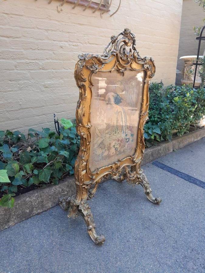 A 20TH Century French Louis XV Style Ornately Carved Giltwood Fire Screen With Tapestry