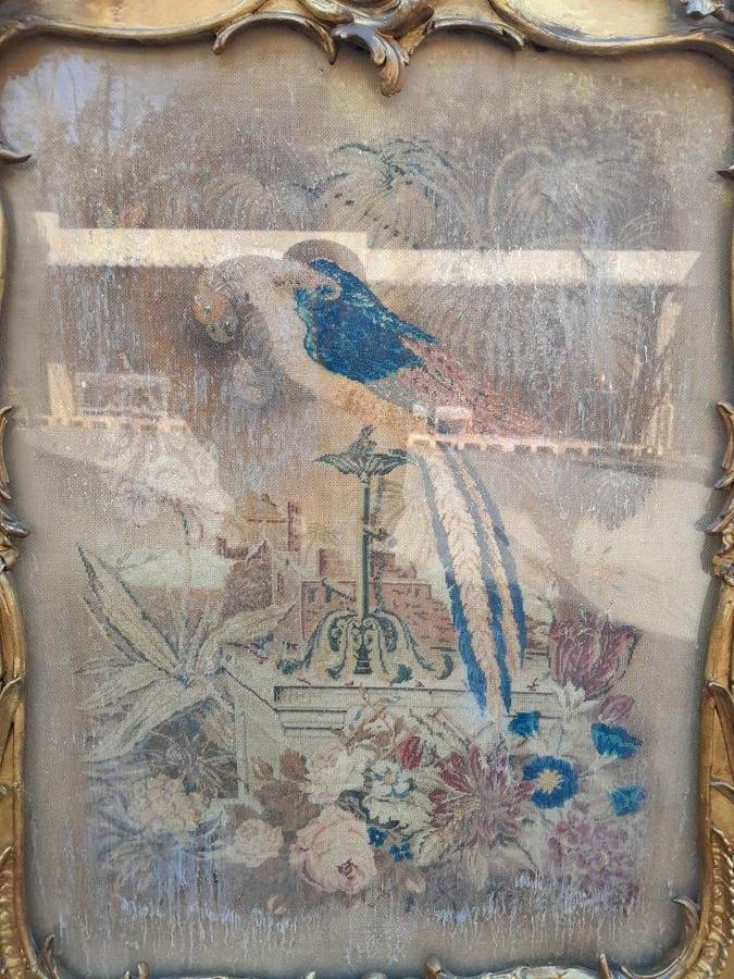 A 20TH Century French Louis XV Style Ornately Carved Giltwood Fire Screen With Tapestry