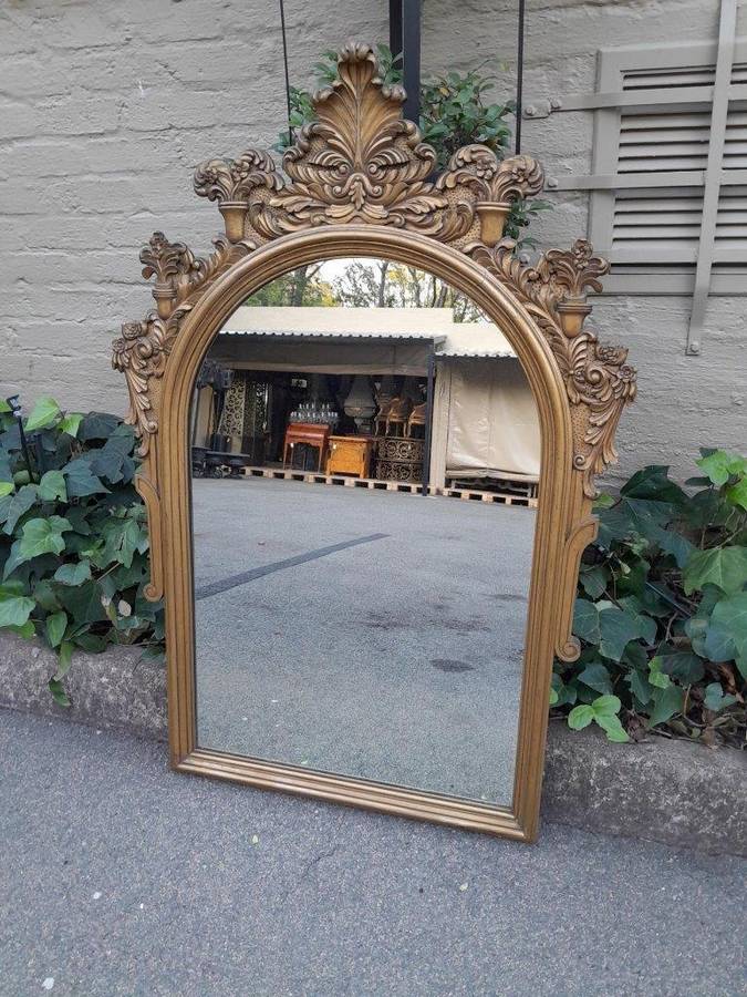 A 20th Century French Style Giltwood Mirror