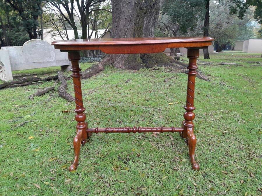 An Antique Circa 1880 Victorian Mahogany And Walnut Chess Table