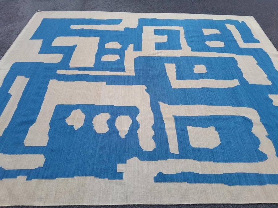 A Woven Cotton Dhurrie / Kelim Carbet / Rug In A Blue And Beige Abstract Design Nd
