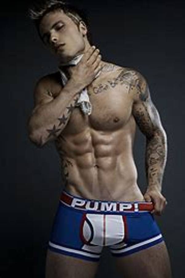 Pump Hollow Mesh Boxers Blue, red and White