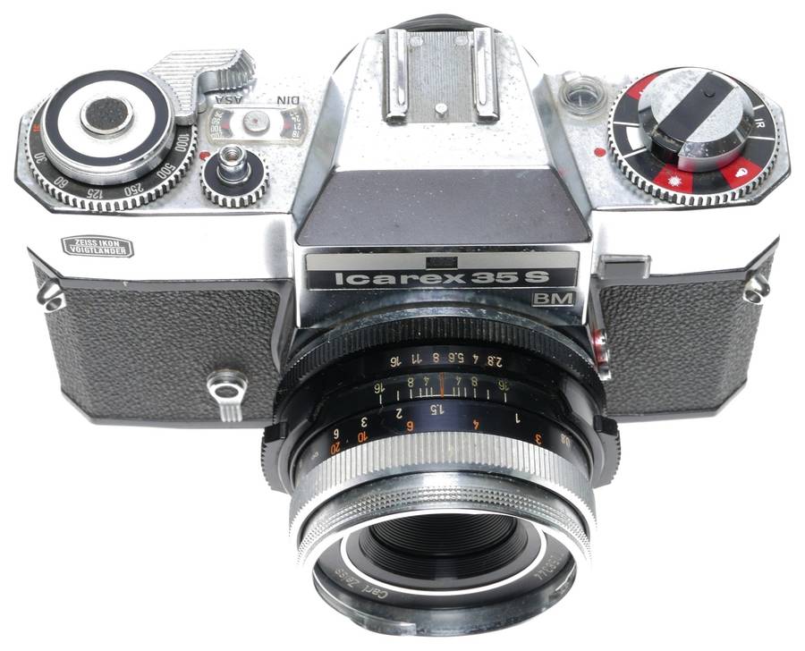 Icarex 35 S Zeiss camera BM Tessar 2.8/50 Voigtlander