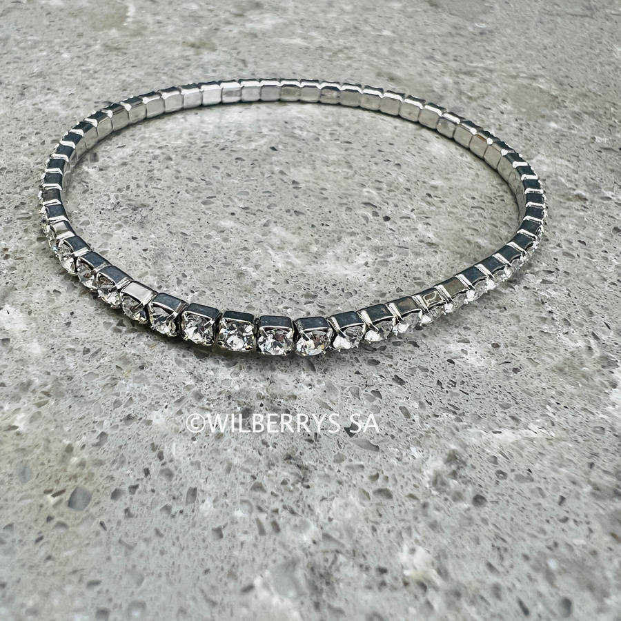 Retail: R2350.00 LONDON JEWELLERS Elizabeth Bracelet, Embellished with Crystals from Swarovski®