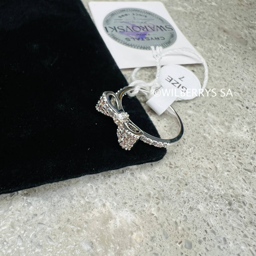 rrp: R1950** LONDON JEWELLERS Bow Ring White Gold pl M-7, Embellished with Crystals from Swarovski®