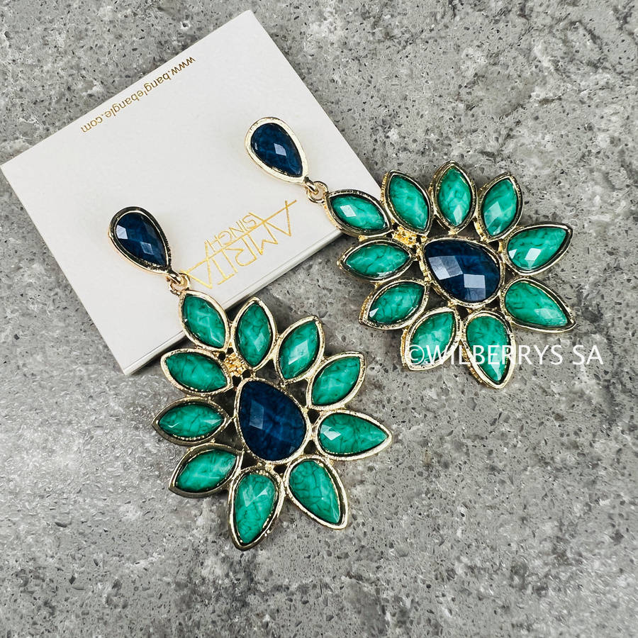 Must see! Retail: R1250.00 AMRITA NEW YORK Nello Austrian Crystal Earring Evergreen