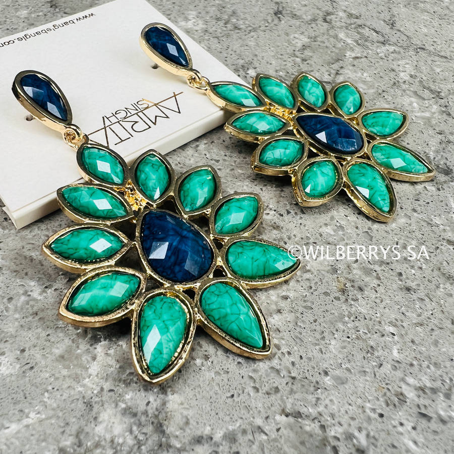 Must see! Retail: R1250.00 AMRITA NEW YORK Nello Austrian Crystal Earring Evergreen